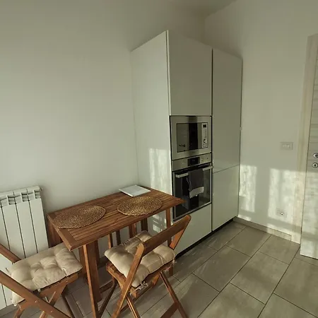 Al Roccolo Mit Seeblick Und Garten Appartement *