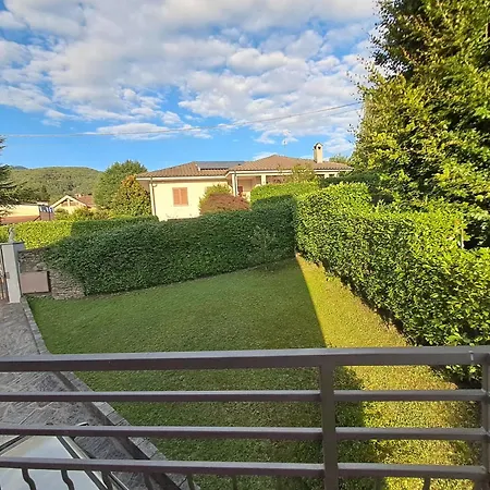 Appartement Al Roccolo Mit Seeblick Und Garten